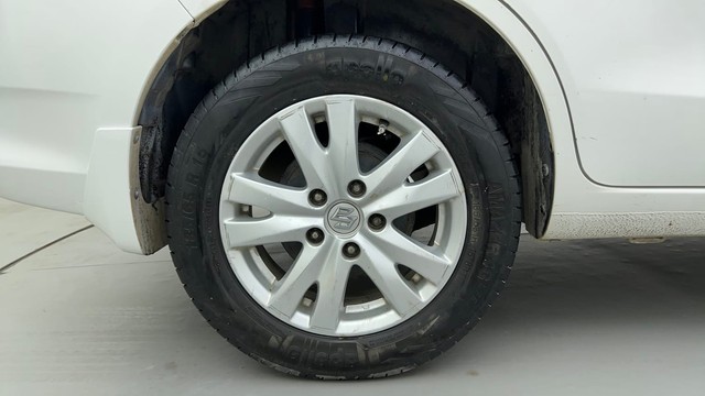 Second-hand 2017 Maruti Ertiga SHVS ZDI for sale in Ahmedabad-18