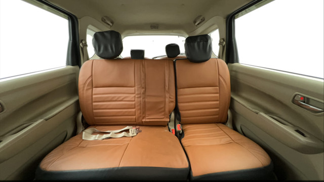 Second-hand 2017 Maruti Ertiga SHVS ZDI for sale in Ahmedabad-28