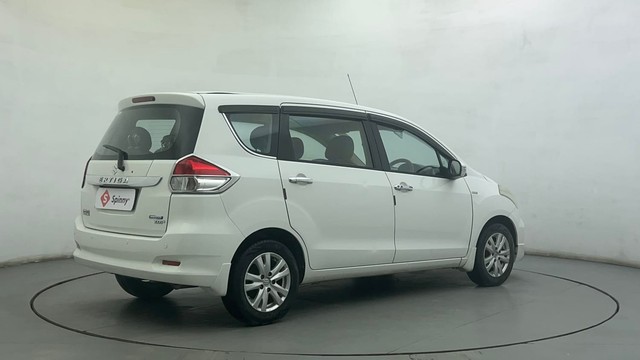 Second-hand 2017 Maruti Ertiga SHVS ZDI for sale in Ahmedabad-3