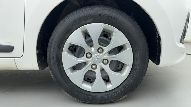 Second-hand 2015 Hyundai Xcent 1.2 VTVT S for sale in Ahmedabad-17