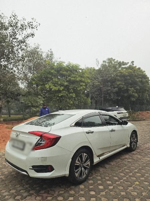 Second-hand 2019 Honda Civic ZX BSIV for sale in New Delhi-2