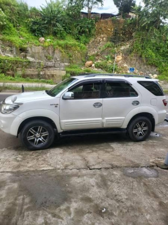 Second-hand 2010 Toyota Fortuner 3.0 Diesel for sale in Itanagar-6
