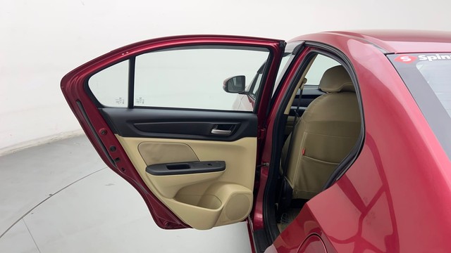 Second-hand 2019 Honda Amaze VX for sale in Ghaziabad-39