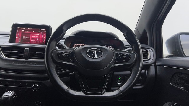 Second-hand 2022 Tata Altroz XZ Plus Dark Edition for sale in Noida-26