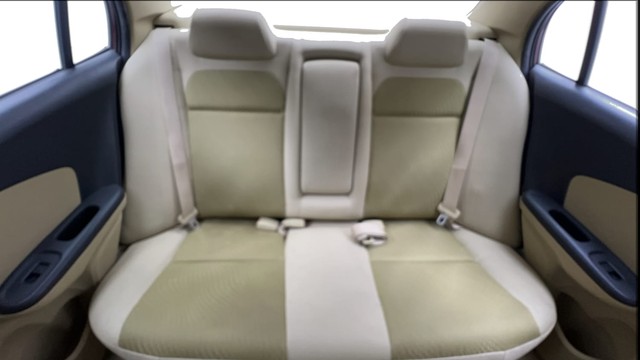 Second-hand 2015 Honda Amaze VX i-VTEC for sale in Ghaziabad-36