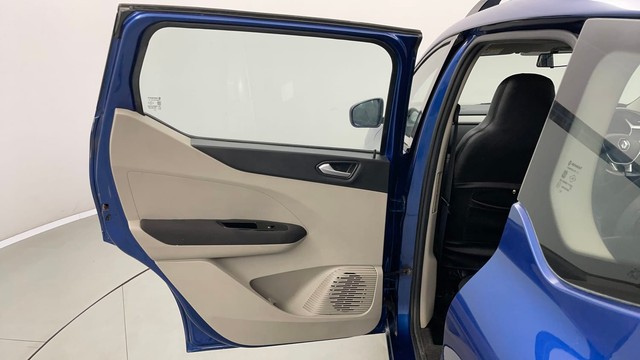 Second-hand 2019 Renault Triber RXZ for sale in Jaipur-27