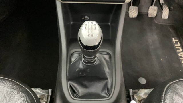 Second-hand 2019 Renault Triber RXZ for sale in Jaipur-12