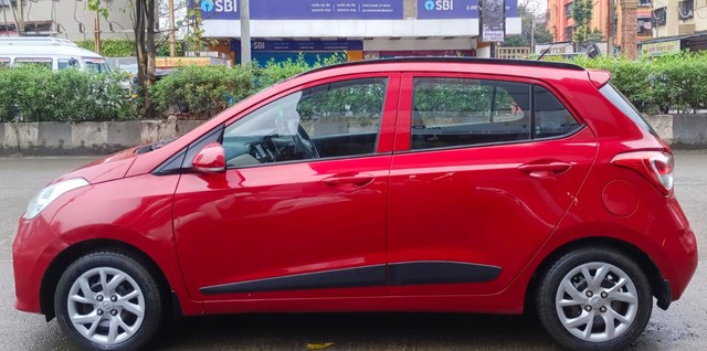 Second-hand 2017 Hyundai i10 Sportz 1.1L for sale in Ulhasnagar-5