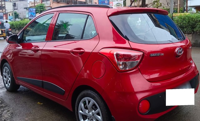 Second-hand 2017 Hyundai i10 Sportz 1.1L for sale in Ulhasnagar-3