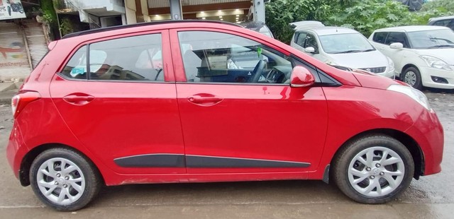 Second-hand 2017 Hyundai i10 Sportz 1.1L for sale in Ulhasnagar-1