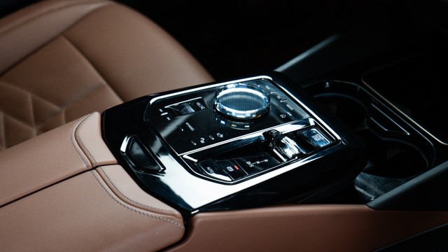 BMW 5 Series 530Li Second-hand 2024 BMW 5 Series 530Li for sale in New Delhi-10