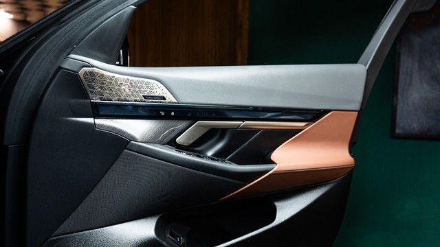 BMW 5 Series 530Li Second-hand 2024 BMW 5 Series 530Li for sale in New Delhi-15