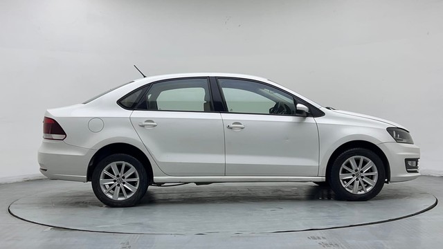 Second-hand 2016 Volkswagen Vento 1.2 TSI Highline BSIV for sale in Gurgaon-2