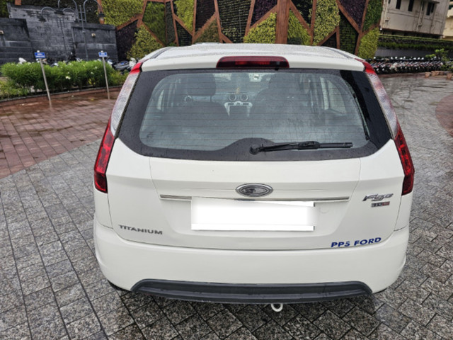 Second-hand 2011 Ford Figo Diesel Titanium for sale in Pune-2