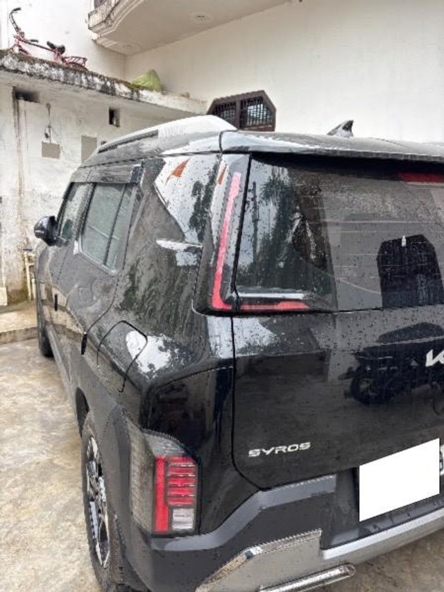 Second-hand 2025 Kia Syros HTK Plus Turbo for sale in Faizabad-2