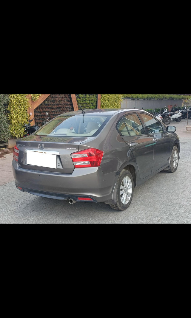 Second-hand 2013 Honda City V MT for sale in Pune-1