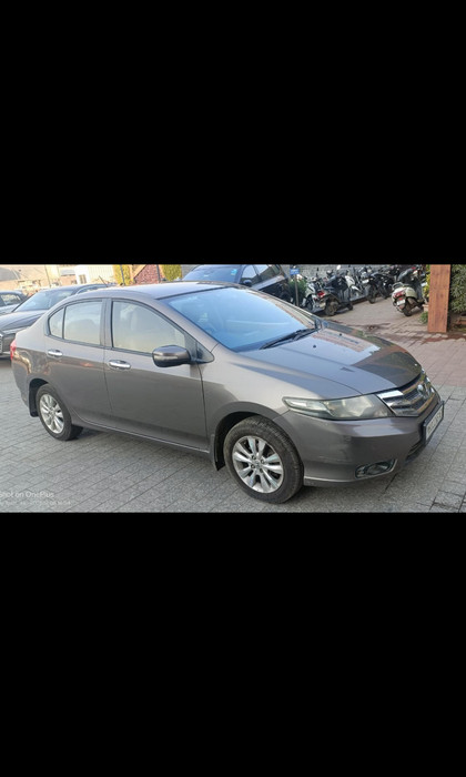 Second-hand 2013 Honda City V MT for sale in Pune