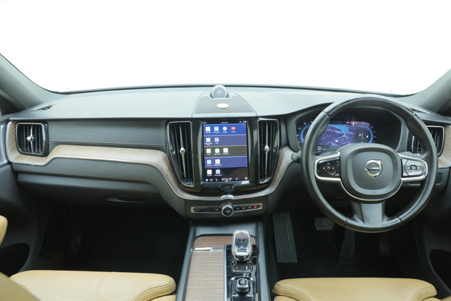 Second-hand 2022 Volvo XC60 B5 Inscripition for sale in Gurgaon-15