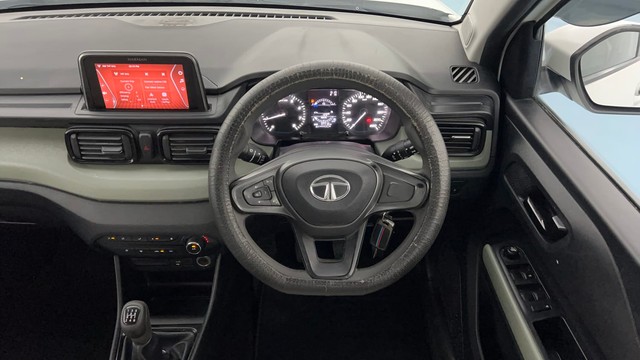Second-hand 2022 Tata Punch Adventure Rhythm for sale in Lucknow-28