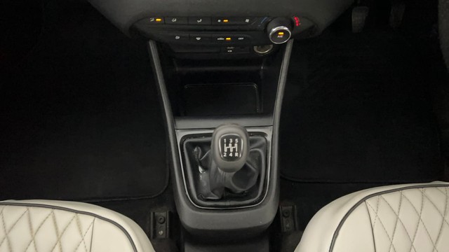 Second-hand 2022 Tata Punch Adventure Rhythm for sale in Lucknow-12