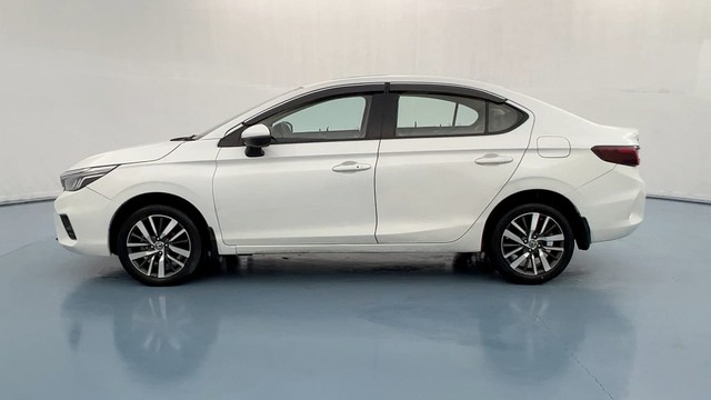 Second-hand 2021 Honda City VX MT for sale in Lucknow-6