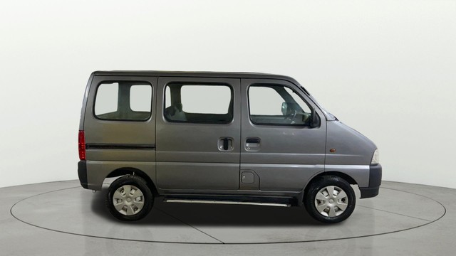 Second-hand 2017 Maruti Eeco CNG 5 Seater AC BSIV for sale in Surat-1