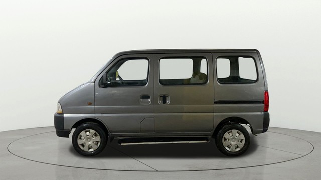 Second-hand 2017 Maruti Eeco CNG 5 Seater AC BSIV for sale in Surat-5