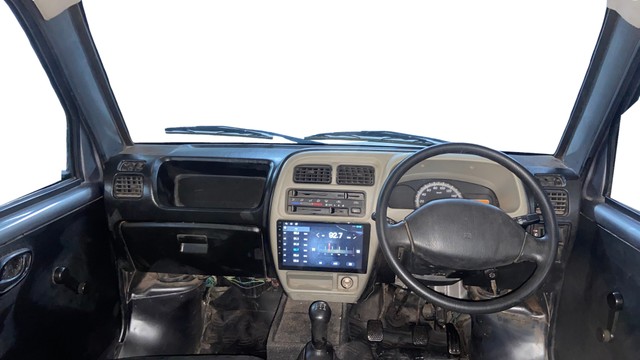 Second-hand 2017 Maruti Eeco CNG 5 Seater AC BSIV for sale in Surat-10