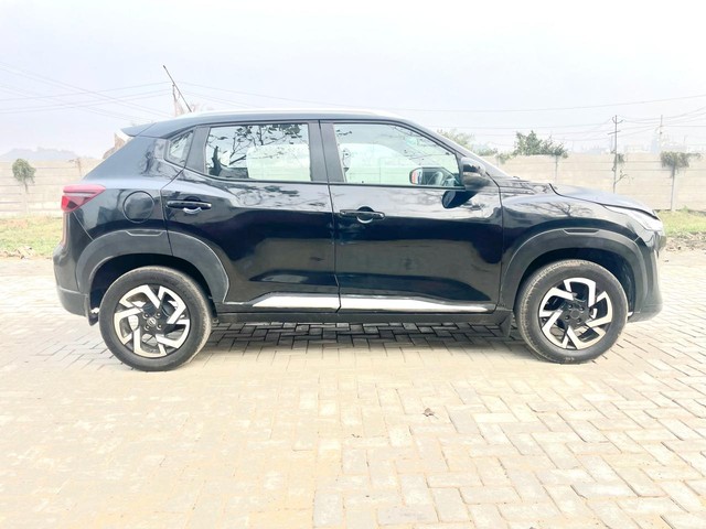 Second-hand 2022 Nissan Magnite XV Executive for sale in Noida-1