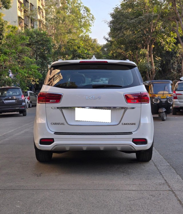 Second-hand 2022 Kia Carnival Limousine for sale in Mumbai-2