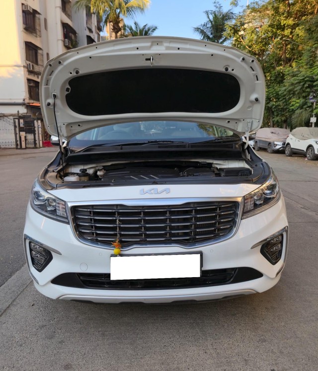 Second-hand 2022 Kia Carnival Limousine for sale in Mumbai-5