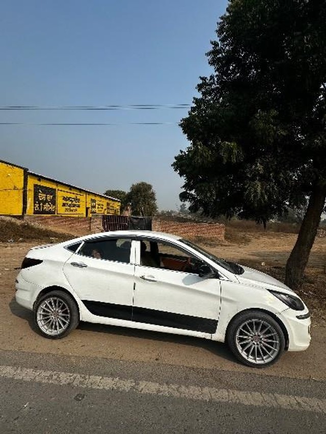Second-hand 2012 Hyundai Verna 1.6 CRDI for sale in Bathinda-1