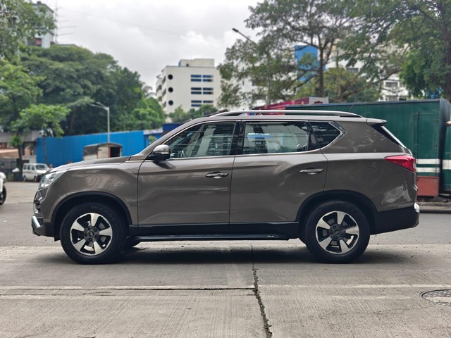 Second-hand 2018 Mahindra Alturas G4 4X2 AT BSIV for sale in Mumbai-4