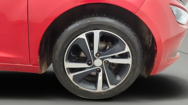 Tata Altroz XZ Diesel BSVI Second-hand 2022 Tata Altroz XZ Diesel BSVI for sale in Pune-24