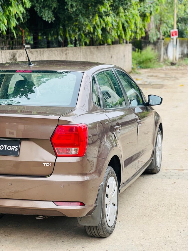 Second-hand 2016 Volkswagen Ameo 1.5 TDI Comfortline for sale in Vadodara-5