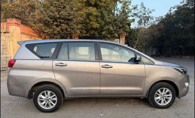 Second-hand 2016 Toyota Innova 2.5 G (Diesel) 7 Seater BS IV for sale in New Delhi-1