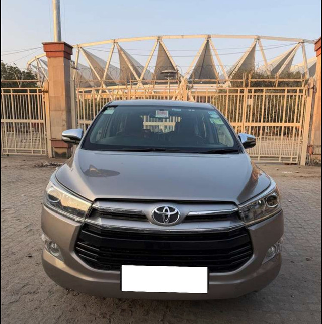 Second-hand 2016 Toyota Innova 2.5 G (Diesel) 7 Seater BS IV for sale in New Delhi-7