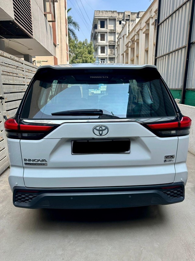Second-hand 2025 Toyota Innova Hycross ZX(O) Hybrid for sale in Chennai-4
