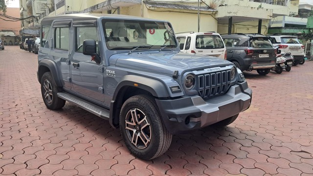 Second-hand 2025 Mahindra Thar ROXX MX5 RWD Diesel for sale in Jabalpur-3