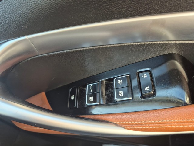 Second-hand 2021 MG Hector Plus Sharp DCT for sale in Mumbai-21