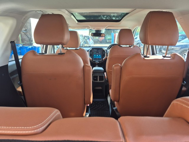 Second-hand 2021 MG Hector Plus Sharp DCT for sale in Mumbai-9