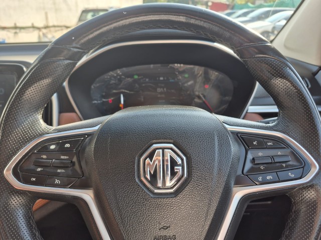 Second-hand 2021 MG Hector Plus Sharp DCT for sale in Mumbai-19