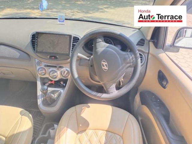 Second-hand 2014 Hyundai i10 Magna for sale in Pune-4