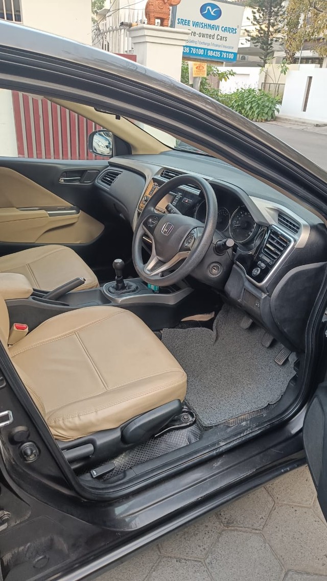 Second-hand 2016 Honda City i VTEC V for sale in Coimbatore-15