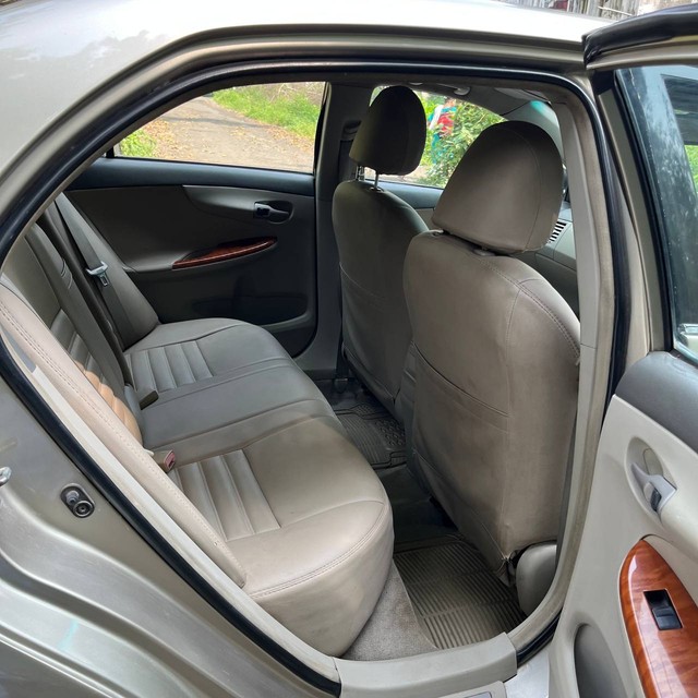 Toyota Corolla Altis G Second-hand 2011 Toyota Corolla Altis G for sale in Mumbai-9