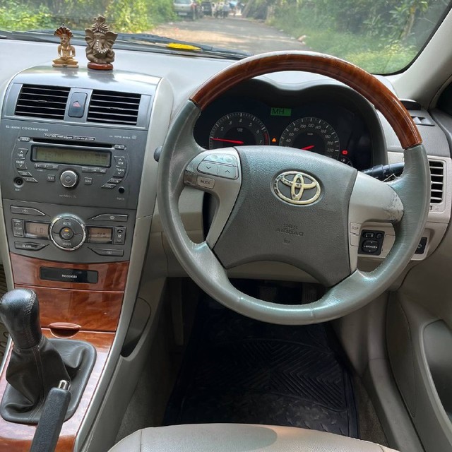 Toyota Corolla Altis G Second-hand 2011 Toyota Corolla Altis G for sale in Mumbai-12