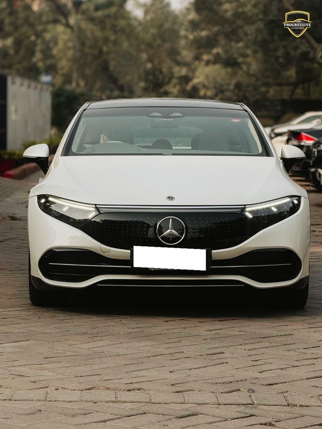 Second-hand 2023 Mercedes-Benz EQS 580 4Matic for sale in New Delhi-2