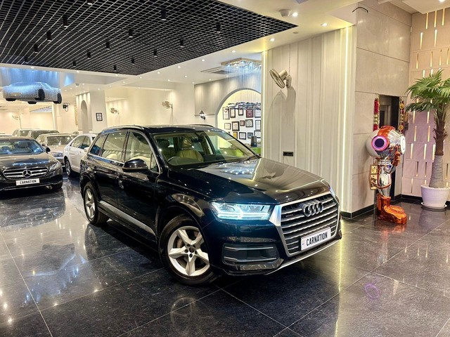 Second-hand 2019 Audi Q7 45 TFSI Premium Plus for sale in New Delhi-10