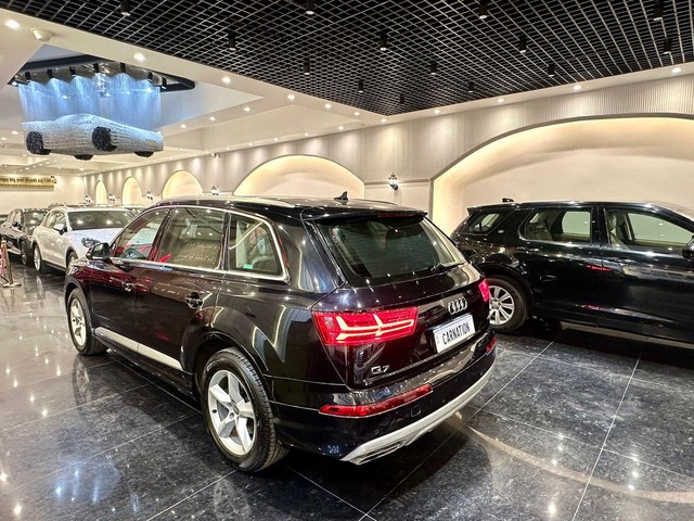 Second-hand 2019 Audi Q7 45 TFSI Premium Plus for sale in New Delhi-6