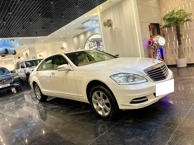 Second-hand 2012 Mercedes-Benz S-Class S 300 for sale in New Delhi-7